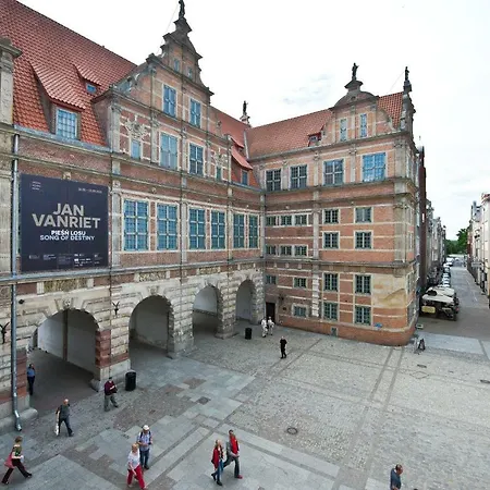 Yourapart Best Location Dlugi Targ Gdańsk