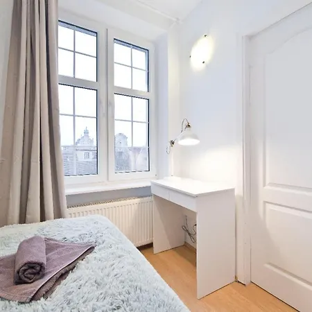 Yourapart Best Location Dlugi Targ Lägenhet *